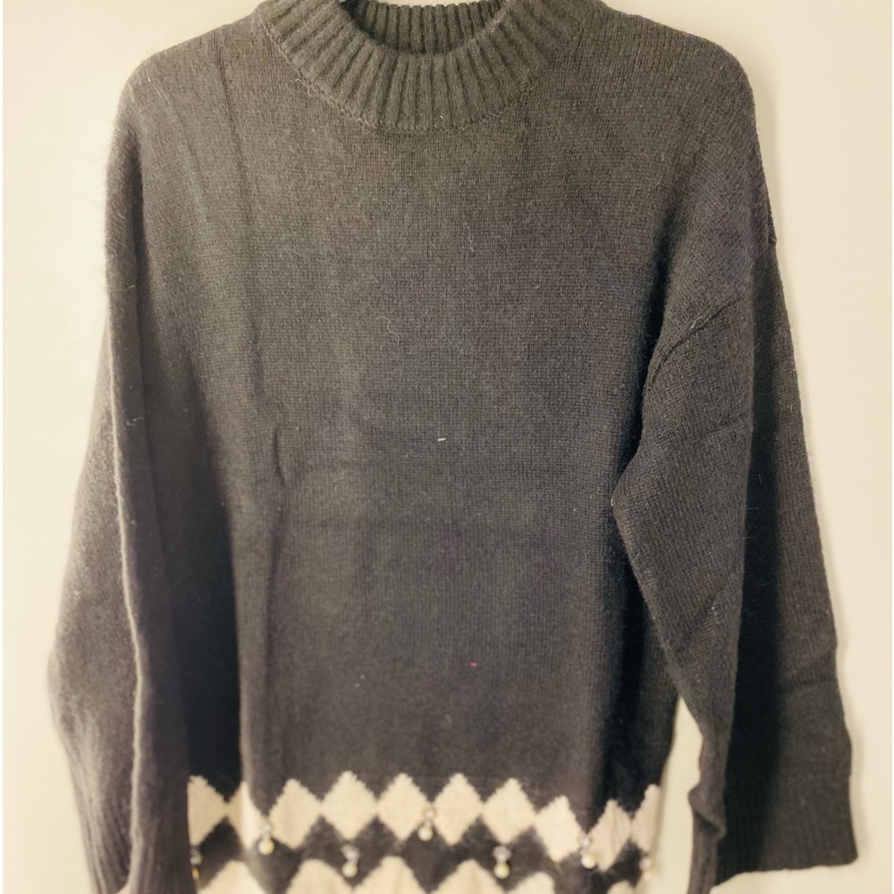 Brand New Winter Black and Ivory Sweater With Pearl Detailing Size XS